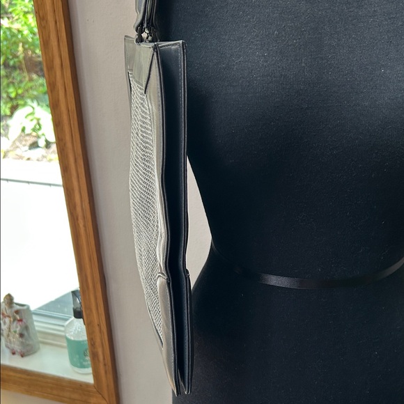 Stuart Weitzman 🩶 Silver Textured Tote Bag ( EUC) - Picture 3 of 11